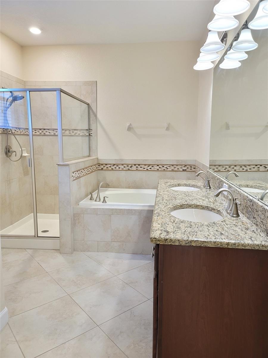 15030 Evergreen Oak Loop Property Photo 18