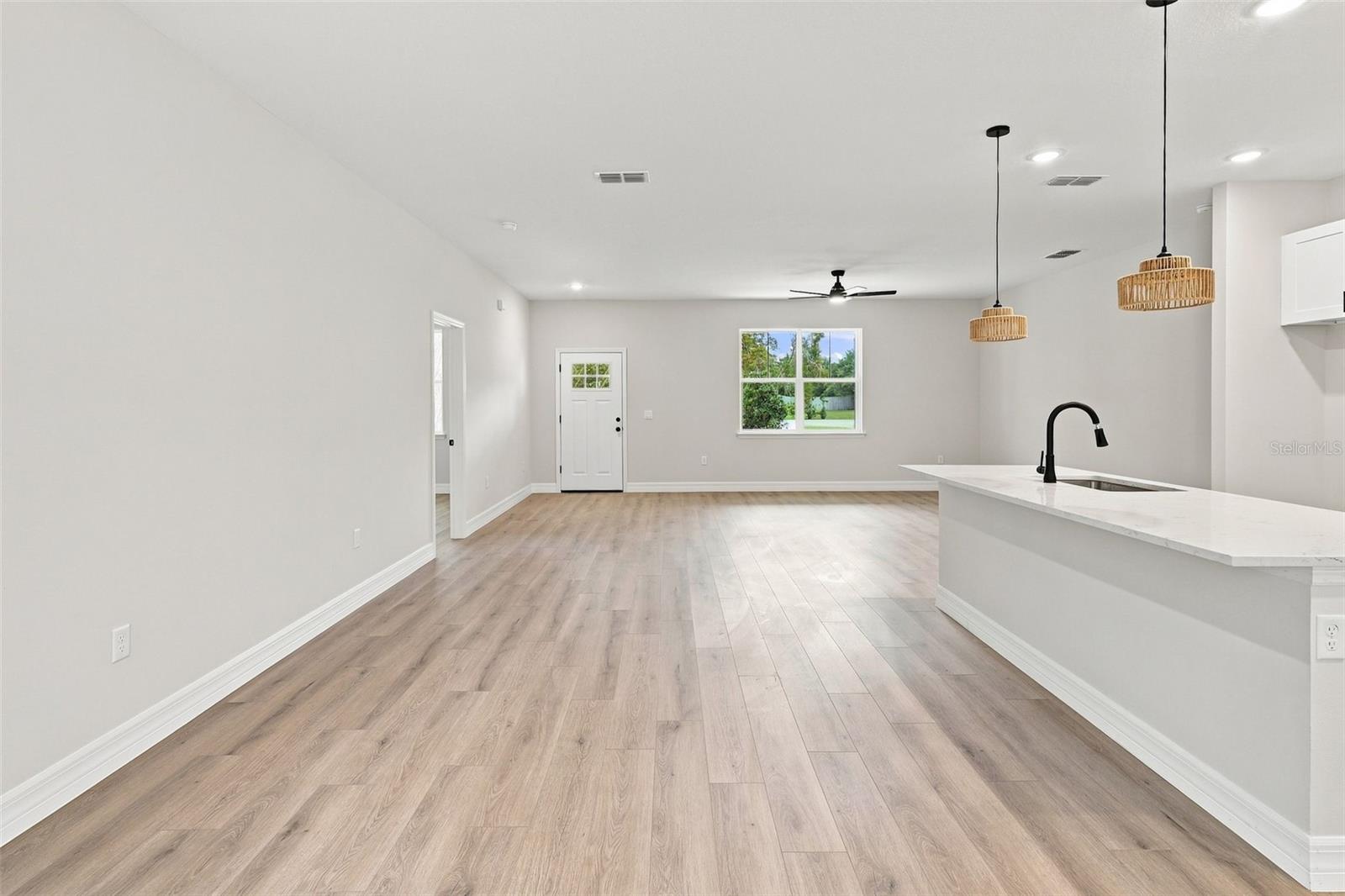 41325 Royal Trails Rd Property Photo 6