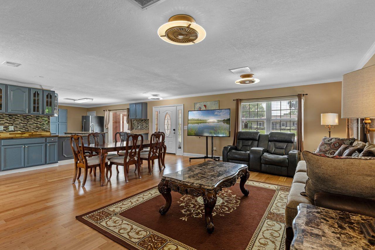 2622 Hibiscus Ct Property Photo 7