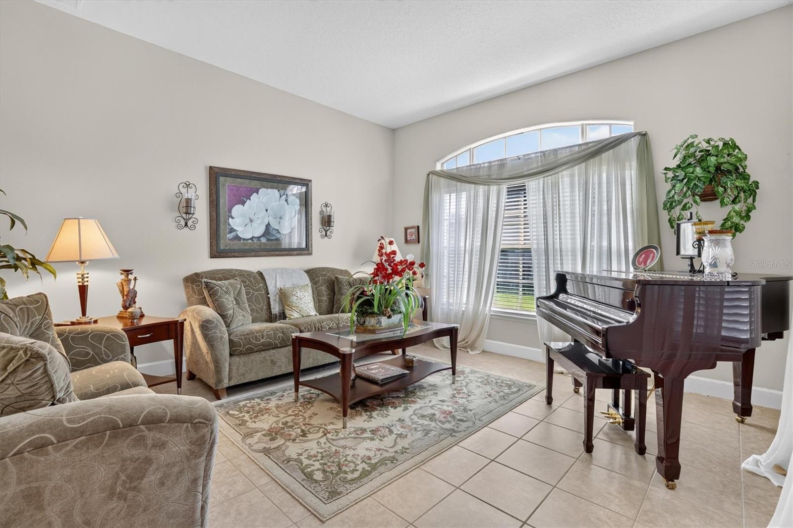 2555 Rose Spring Dr Property Photo 7