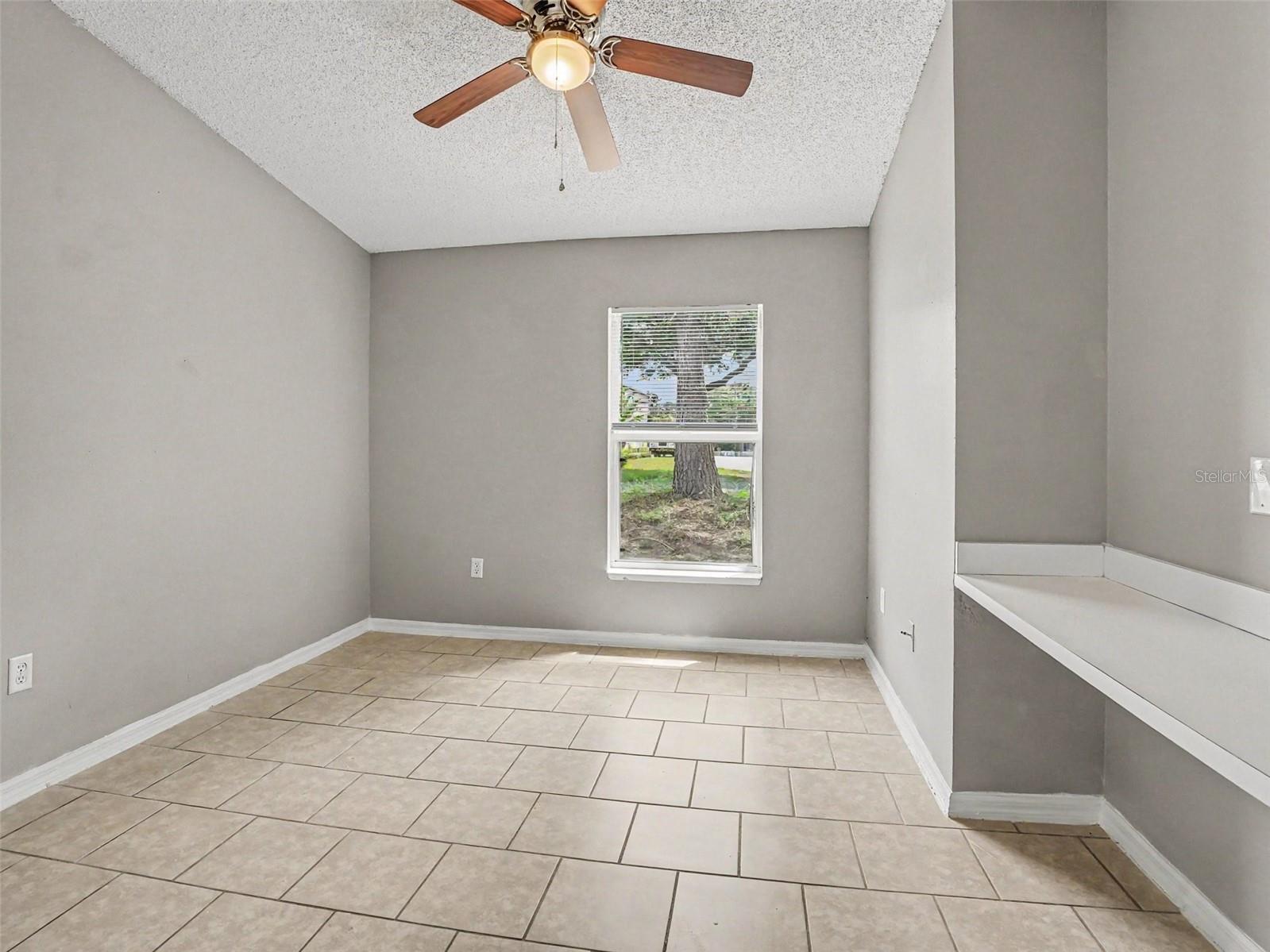881 Vanderbilt Dr Property Photo 13