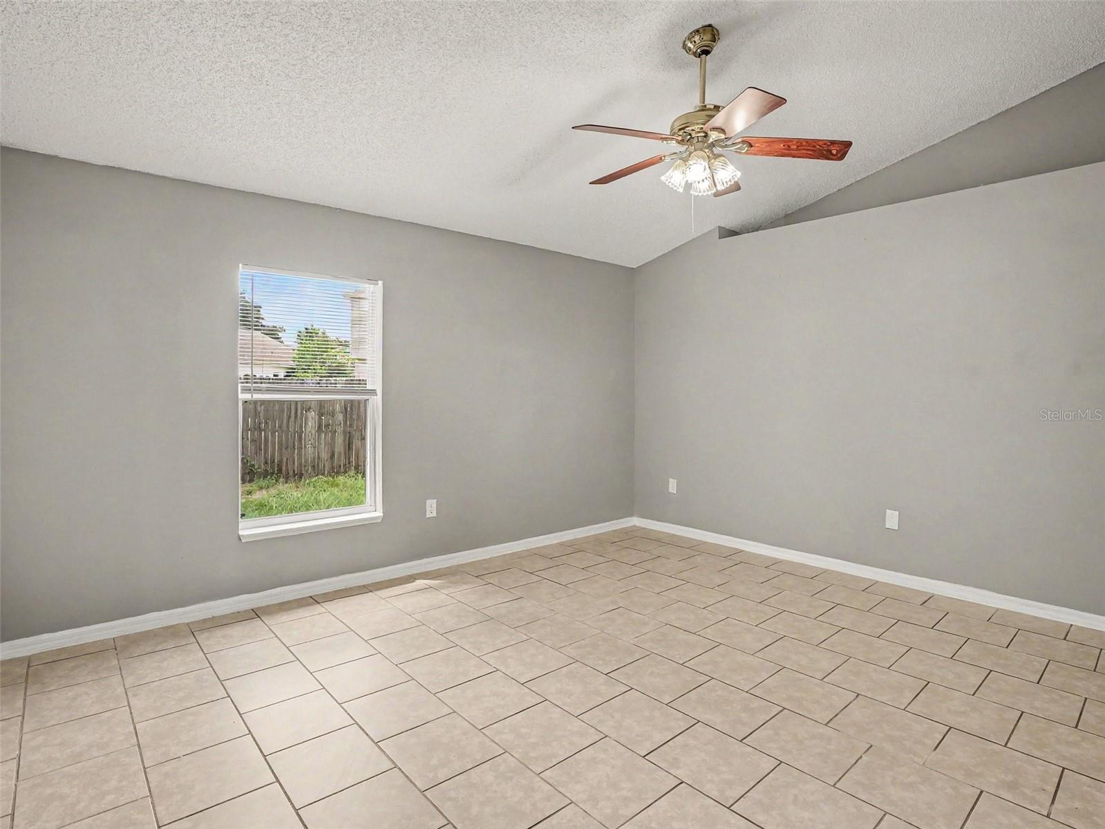 881 Vanderbilt Dr Property Photo 21