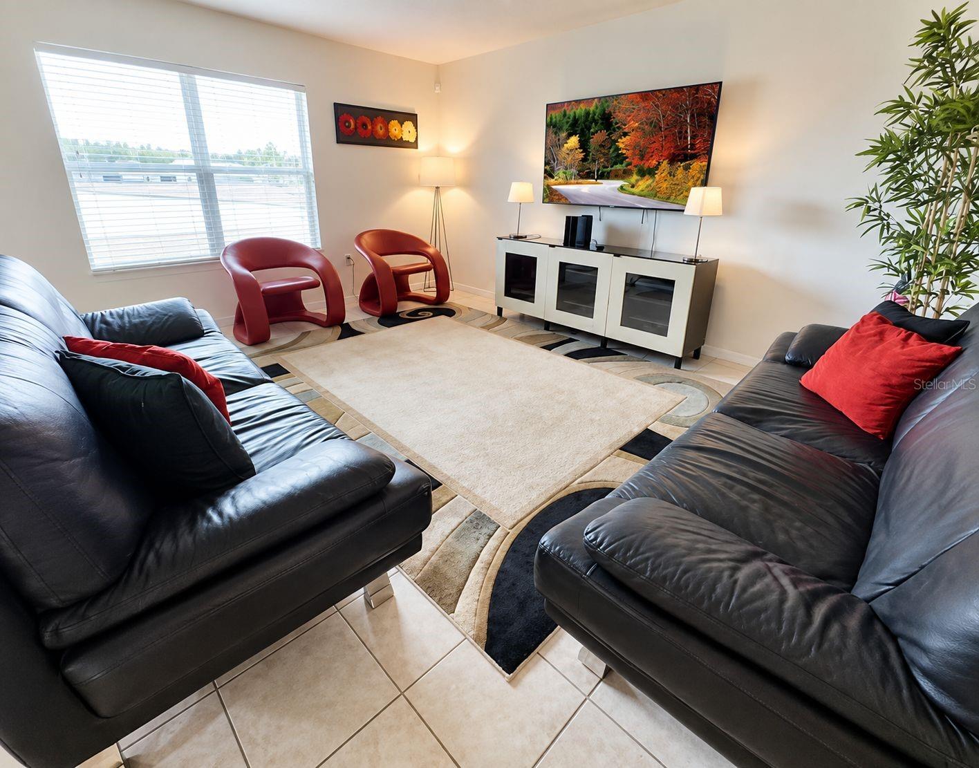 4722 Ruby Red Ln Property Photo 3