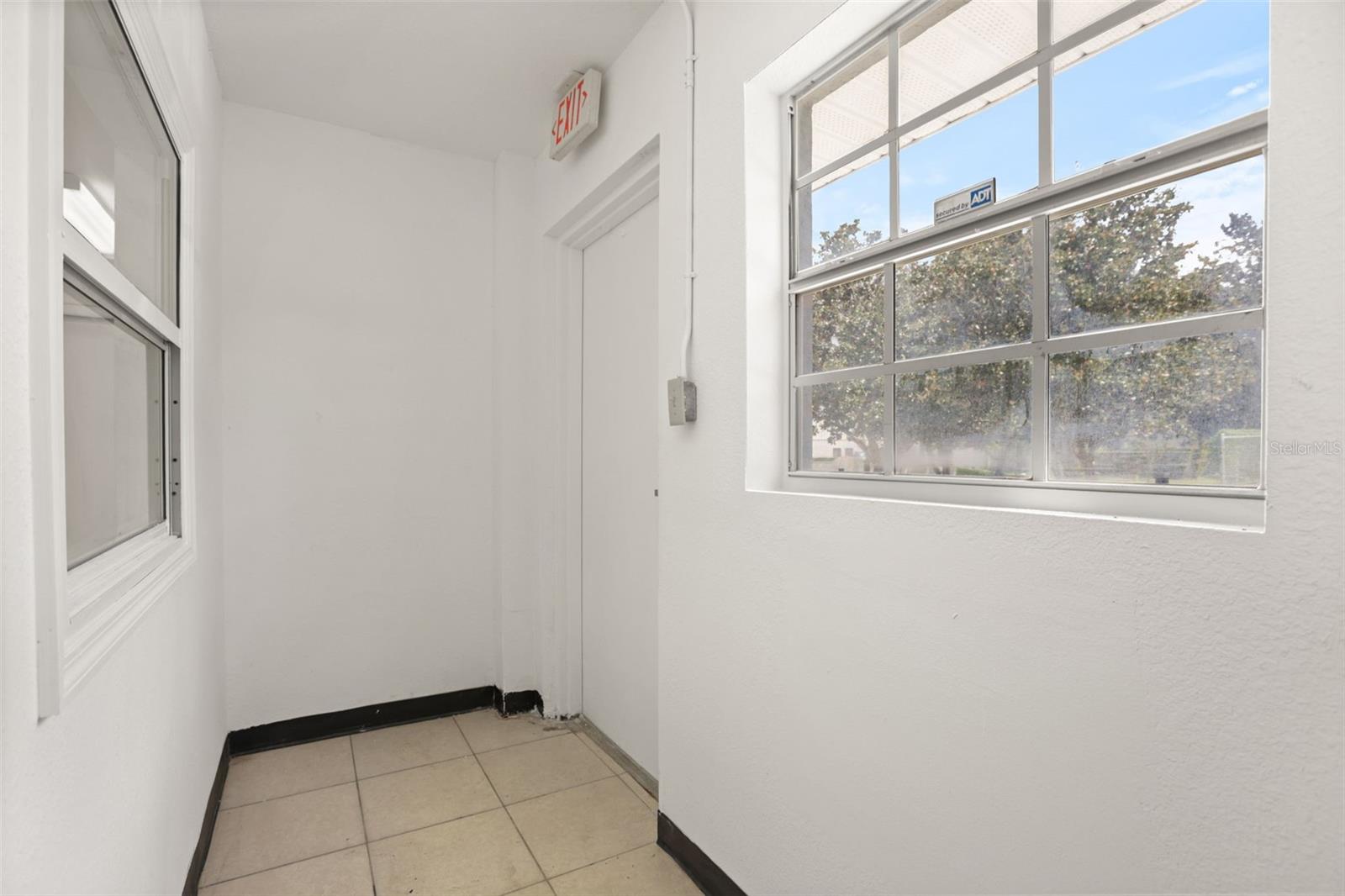 5497 Benchmark Ln Property Photo 2