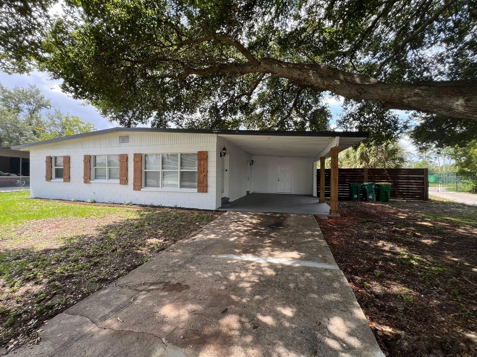 1221 Cypress Ln Property Photo 1