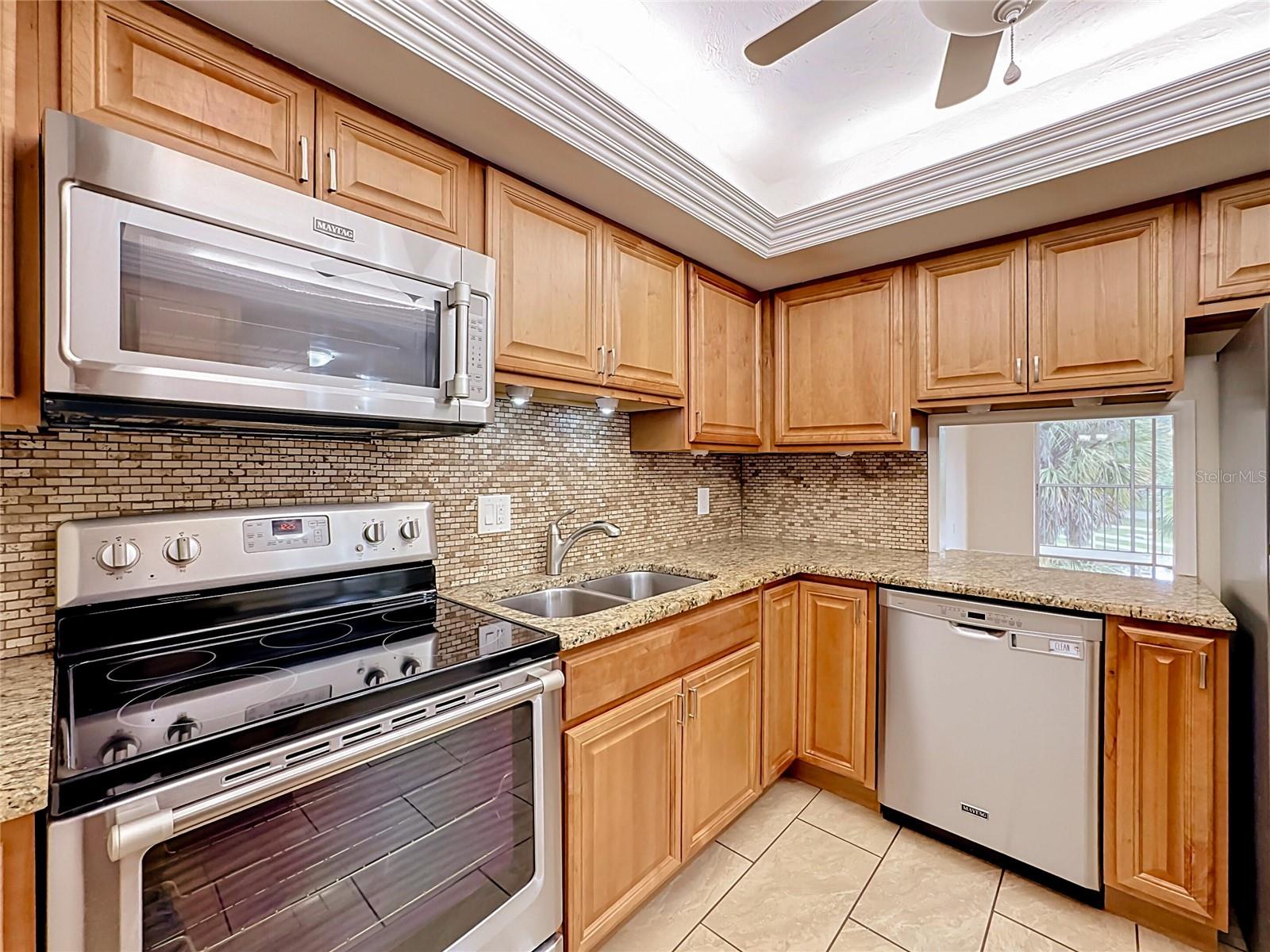 1520 Glen Oaks Dr E #248 Property Photo 2
