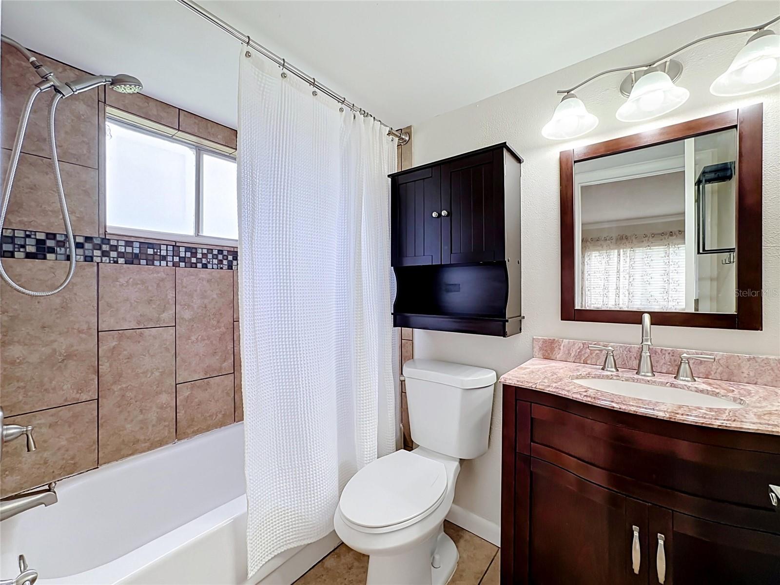 1520 Glen Oaks Dr E #248 Property Photo 11