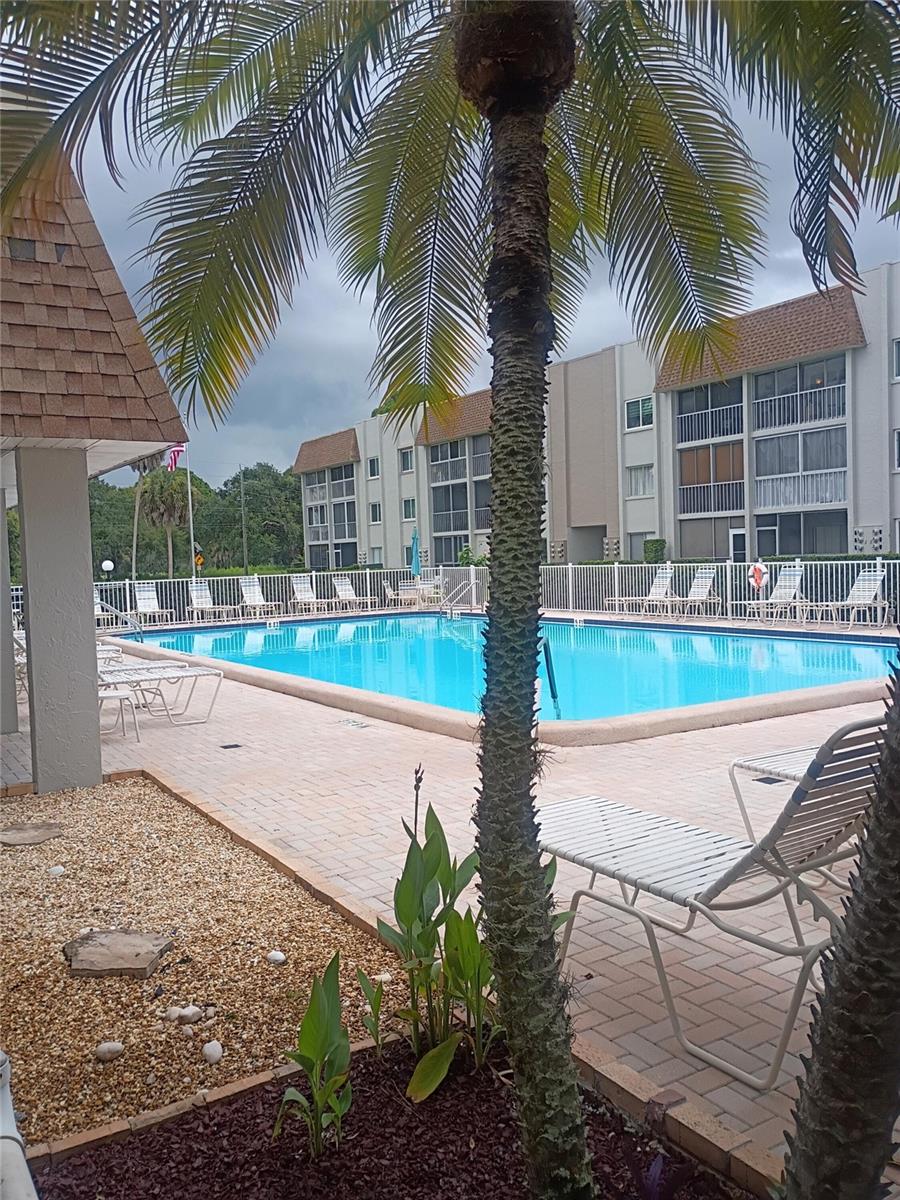 1520 Glen Oaks Dr E #248 Property Photo 20