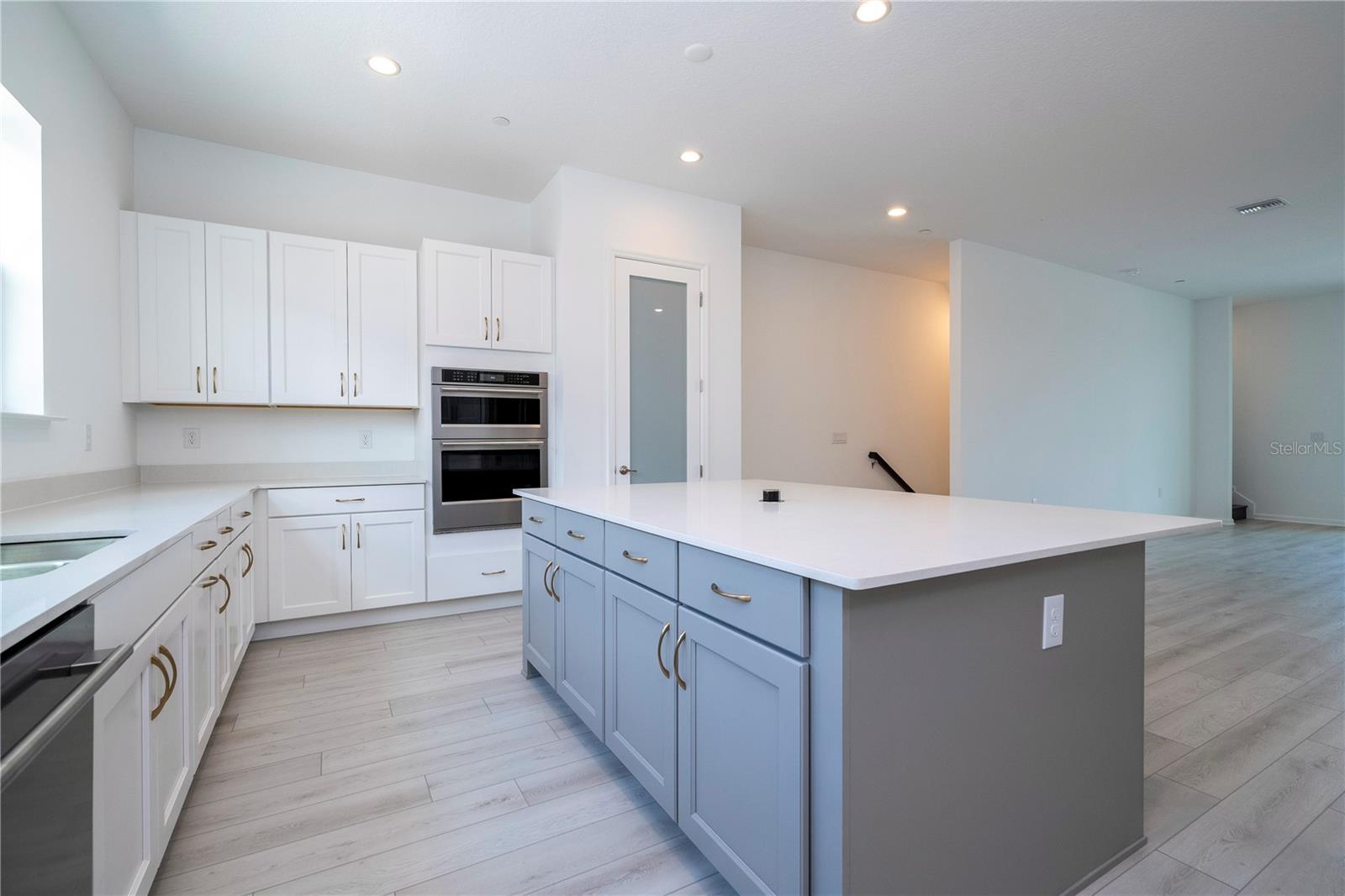 9313 Luminary Blvd Property Photo 17