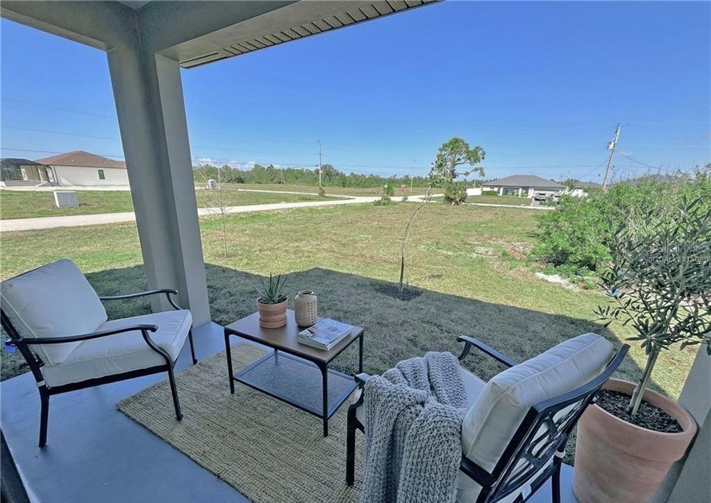 1027 Kismet Pkwy W Property Photo 32