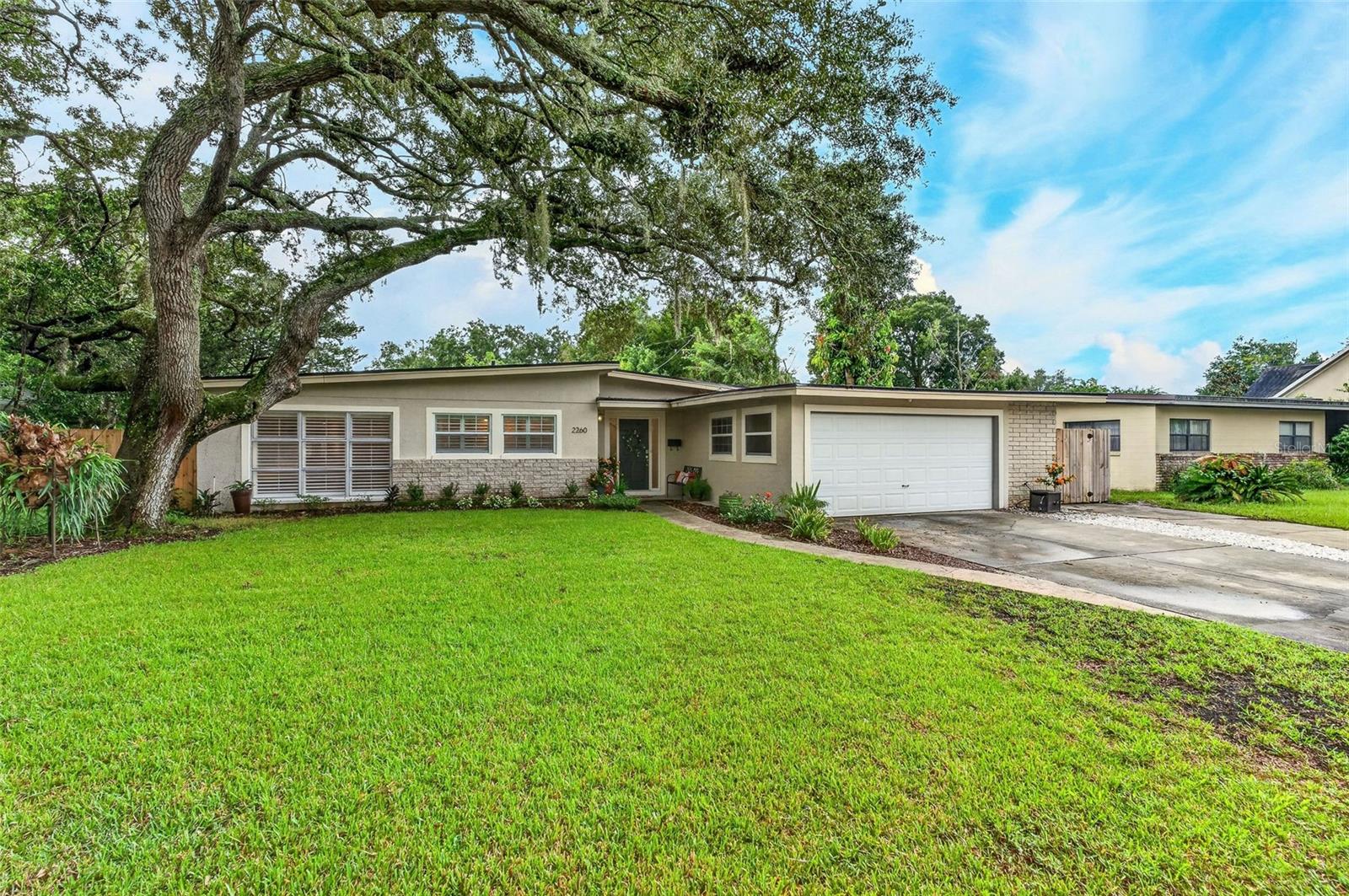 2260 Coldstream Dr Property Photo 1