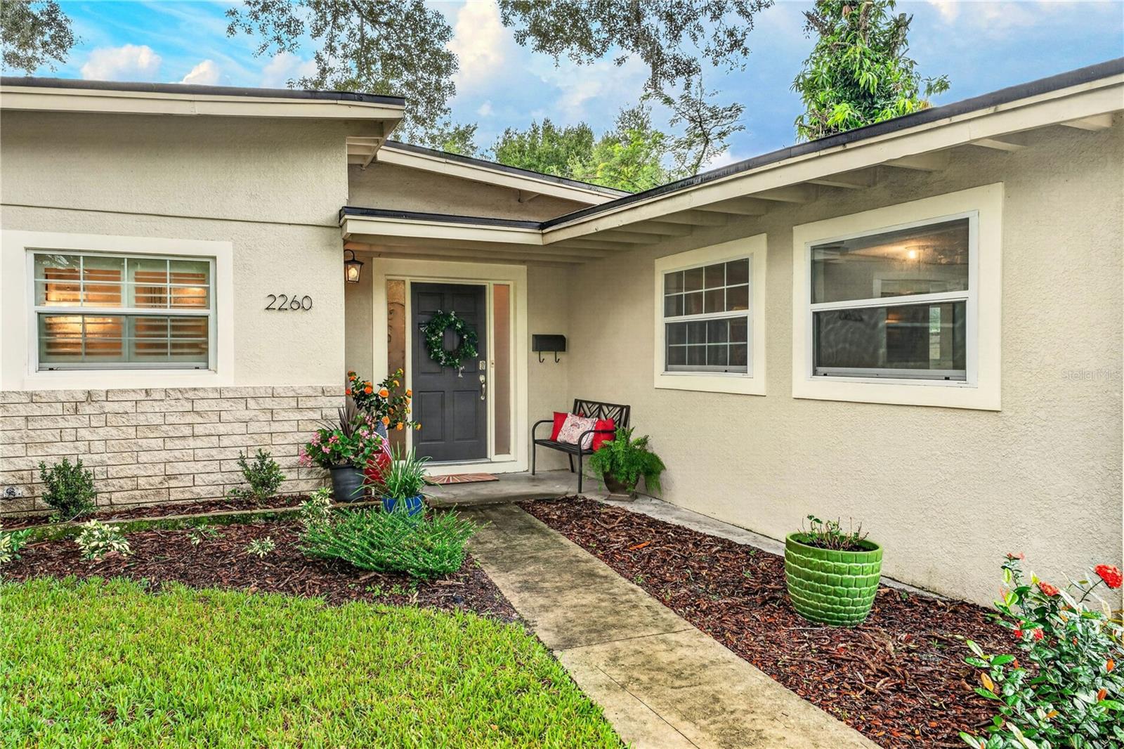 2260 Coldstream Dr Property Photo 2