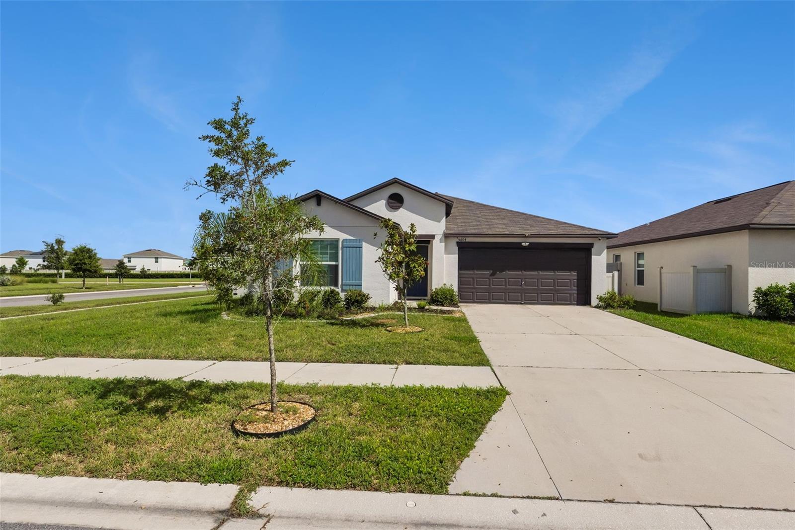 5404 Blue Azure Dr Property Photo 2