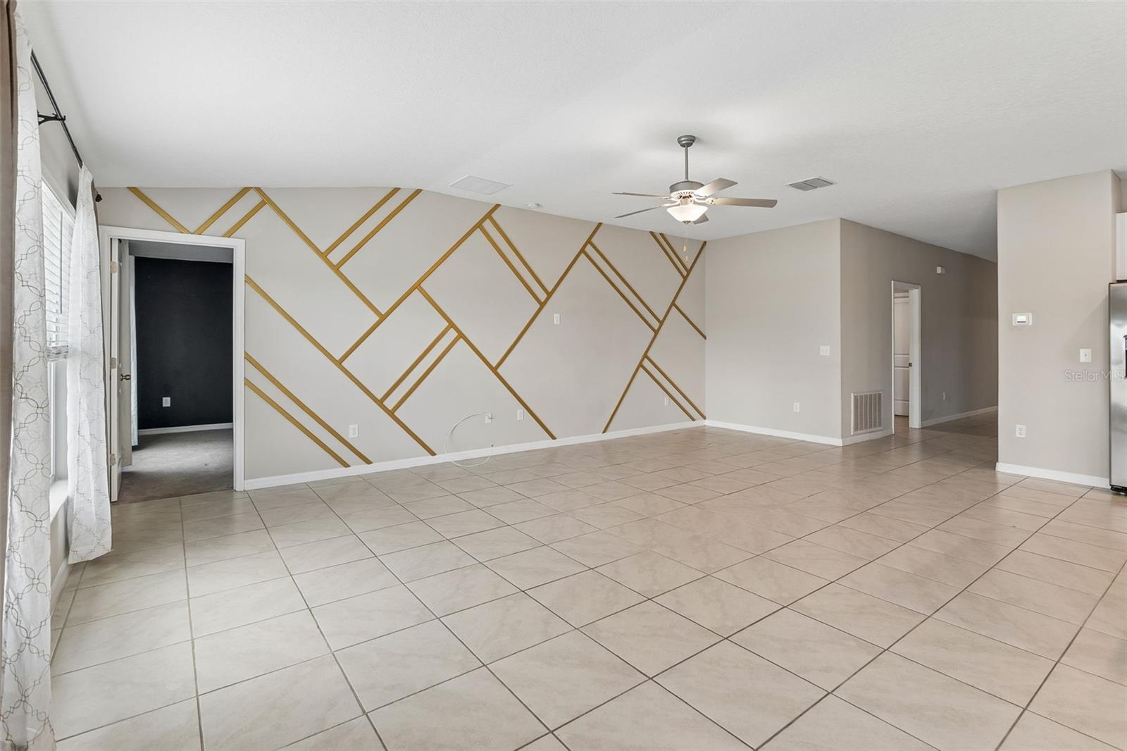 5404 Blue Azure Dr Property Photo 5