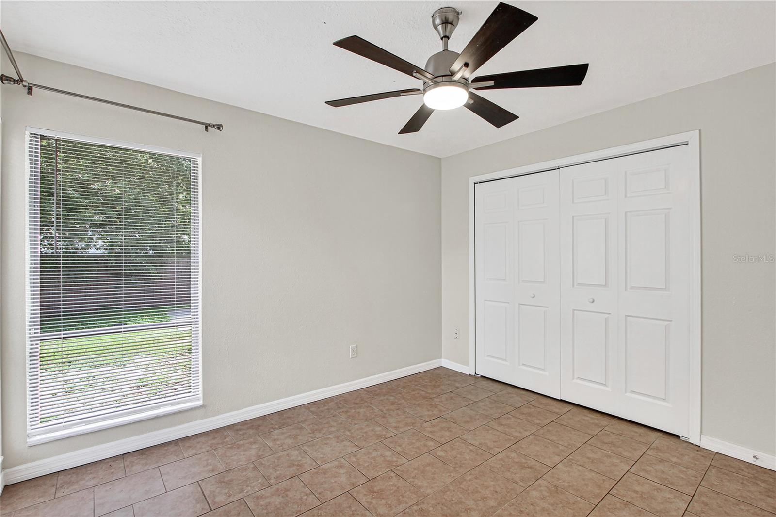 300 Dublin Dr Property Photo 12