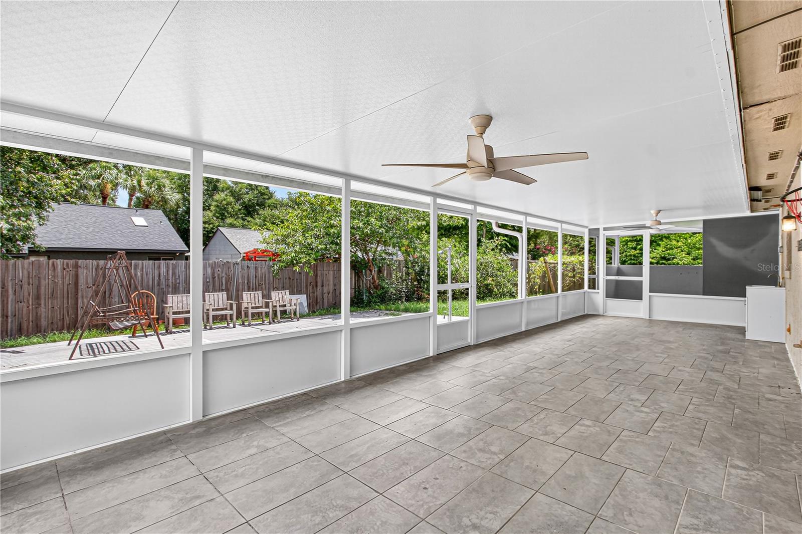 300 Dublin Dr Property Photo 15