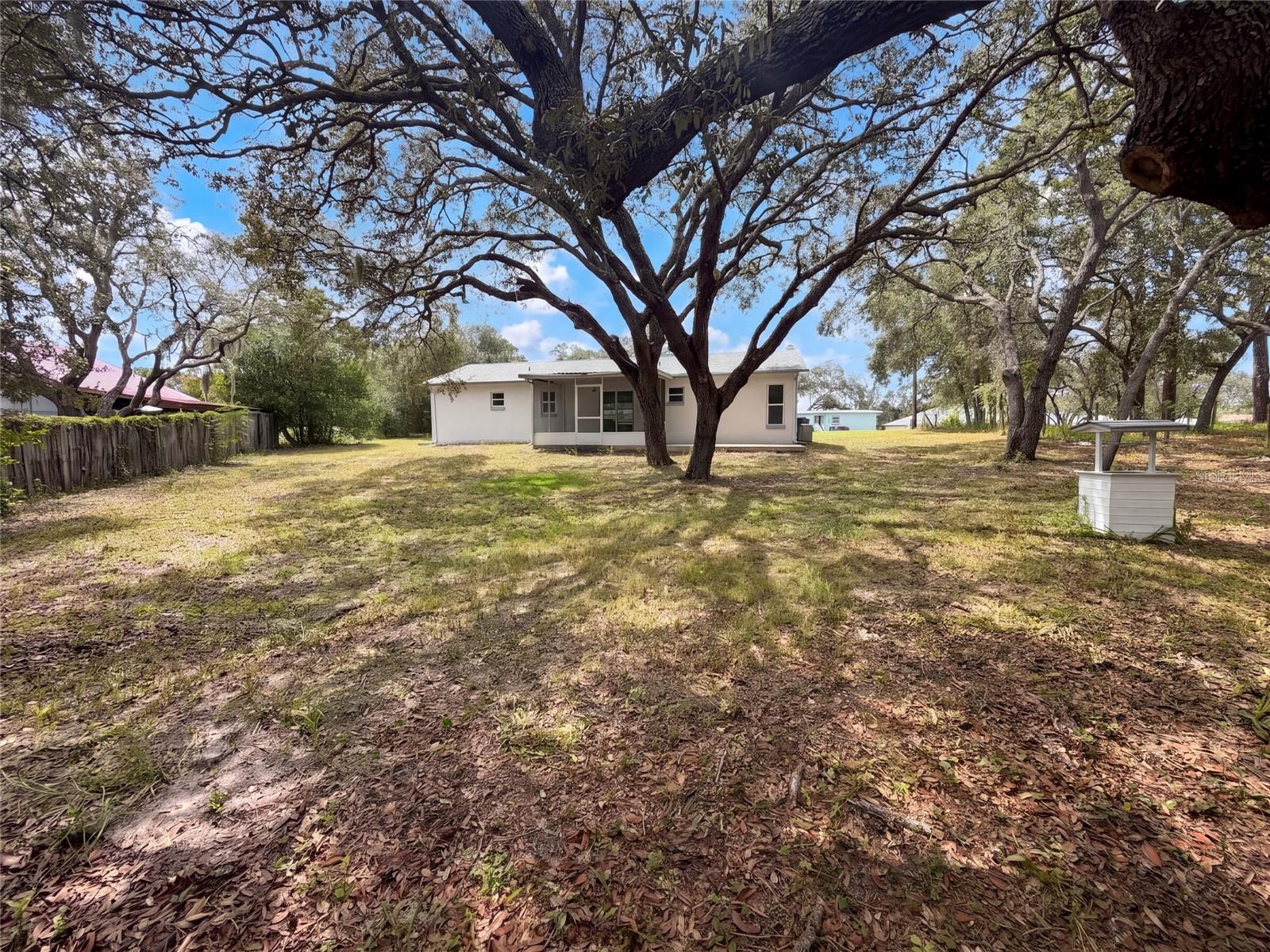 8165 Ridge Rd Property Photo 5