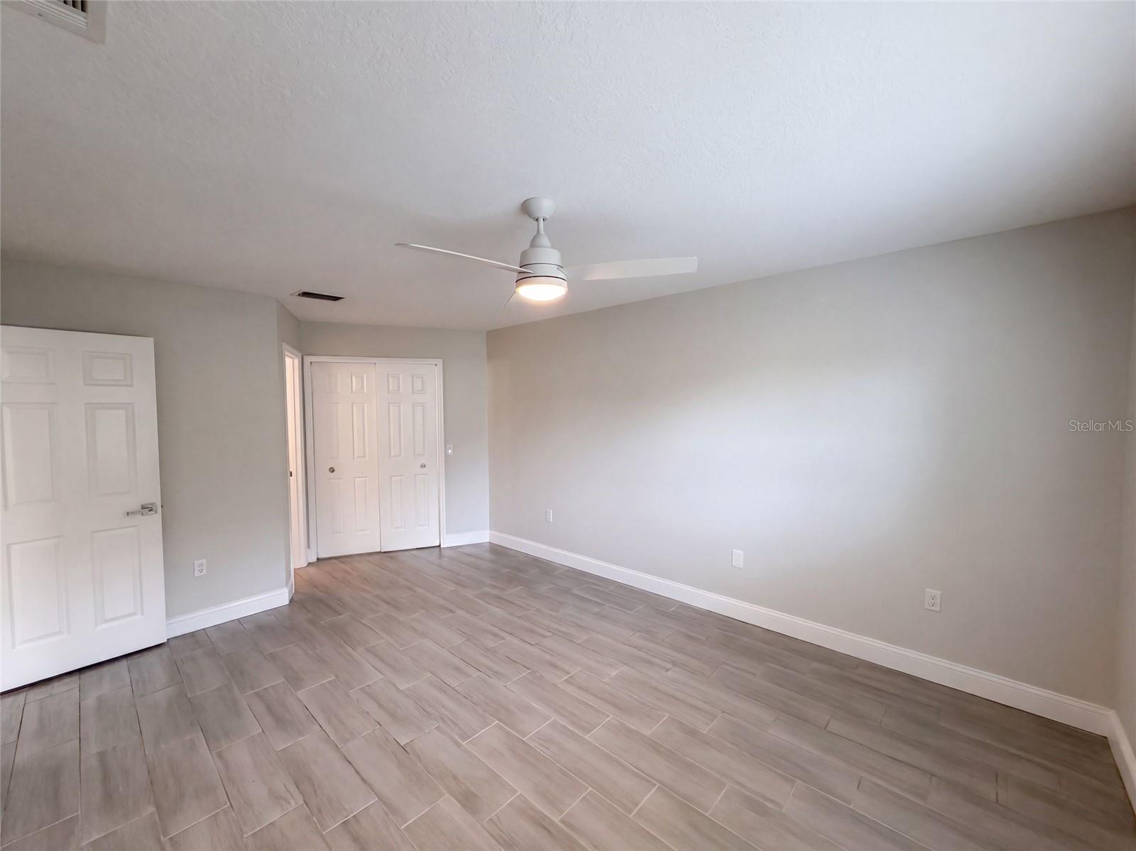 8165 Ridge Rd Property Photo 16