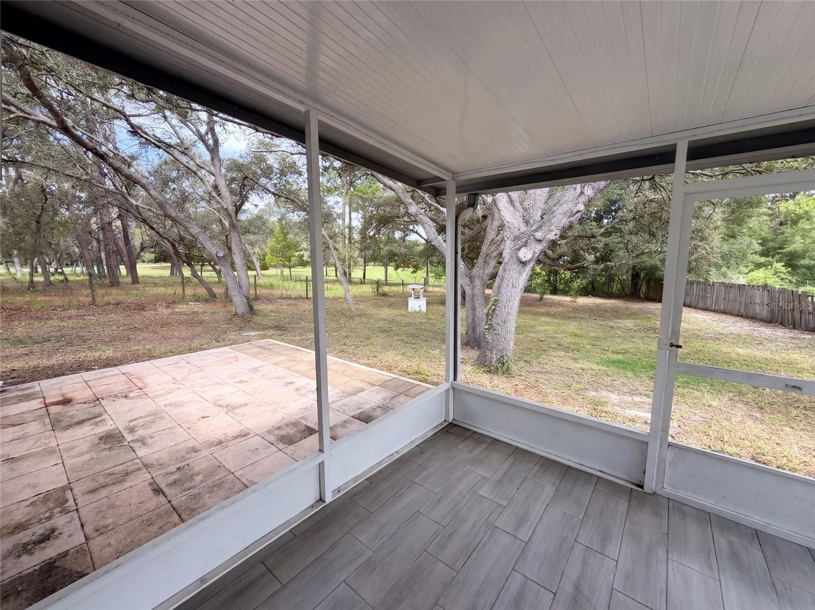 8165 Ridge Rd Property Photo 32