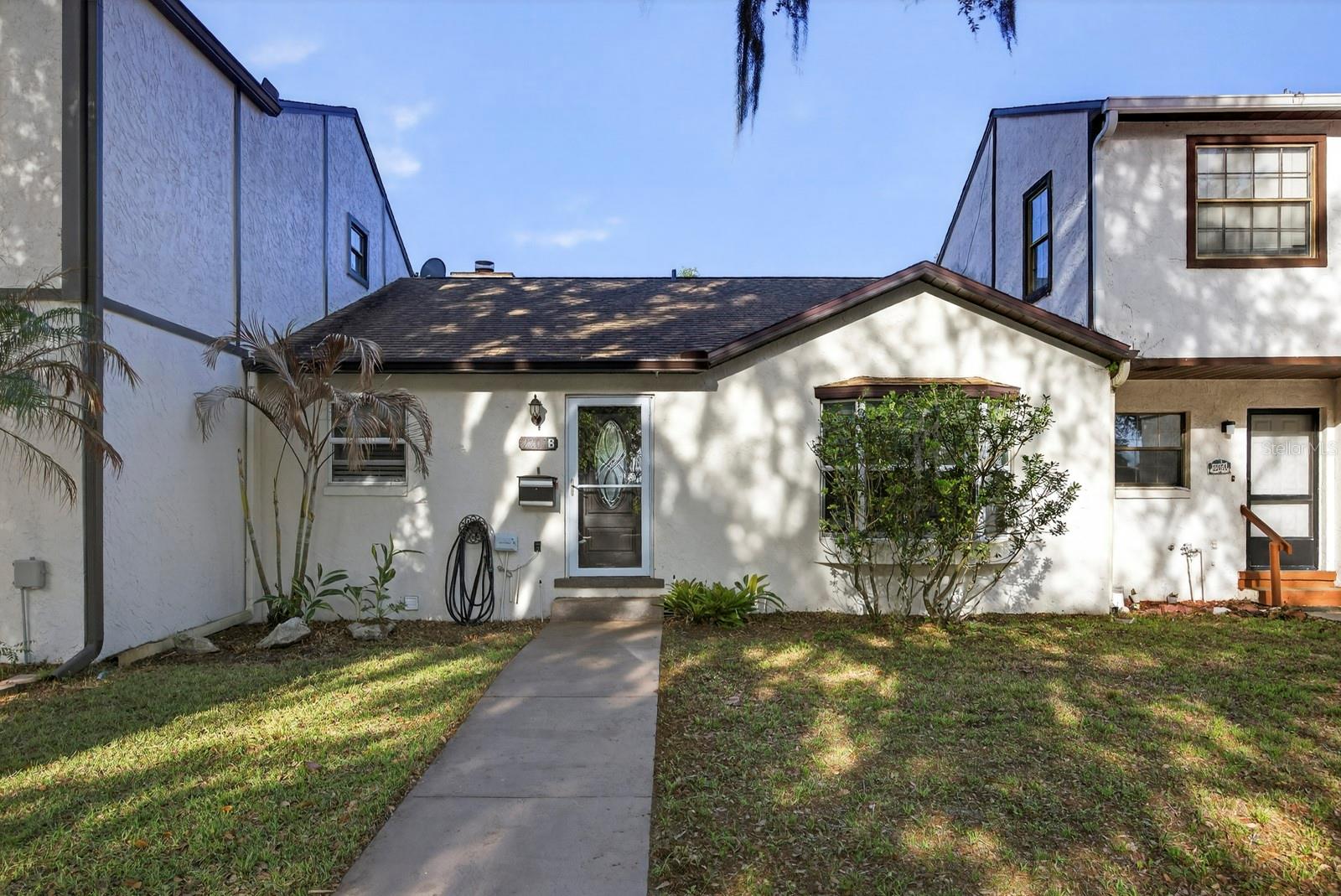 2207 KARL ST #B Property Photo 1