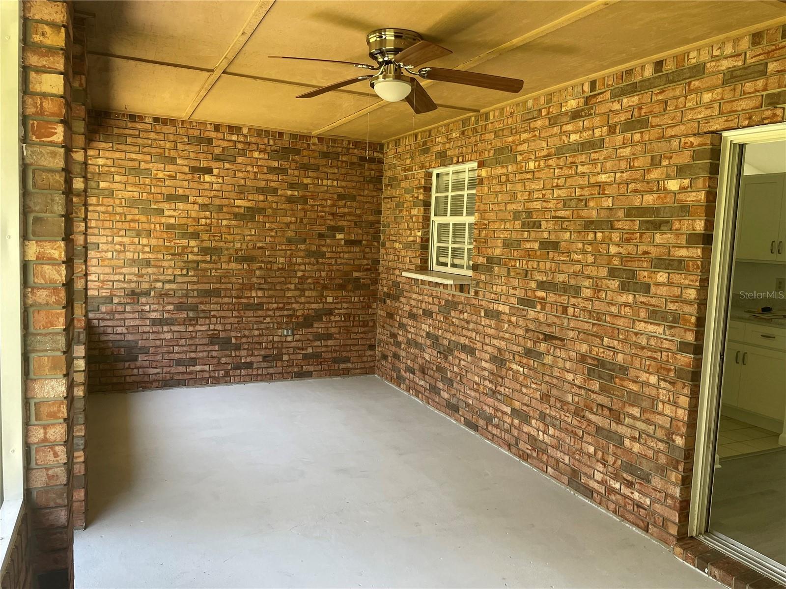 O6437492 Property Photo 15