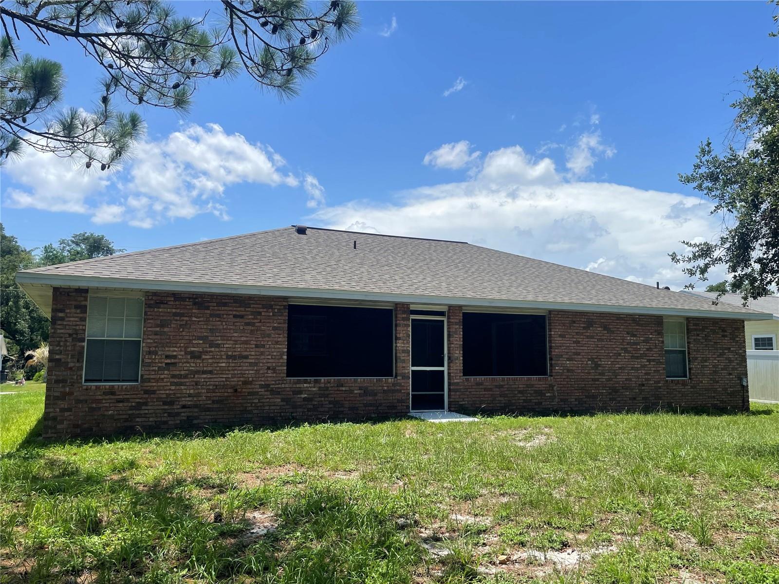 O6437492 Property Photo 16