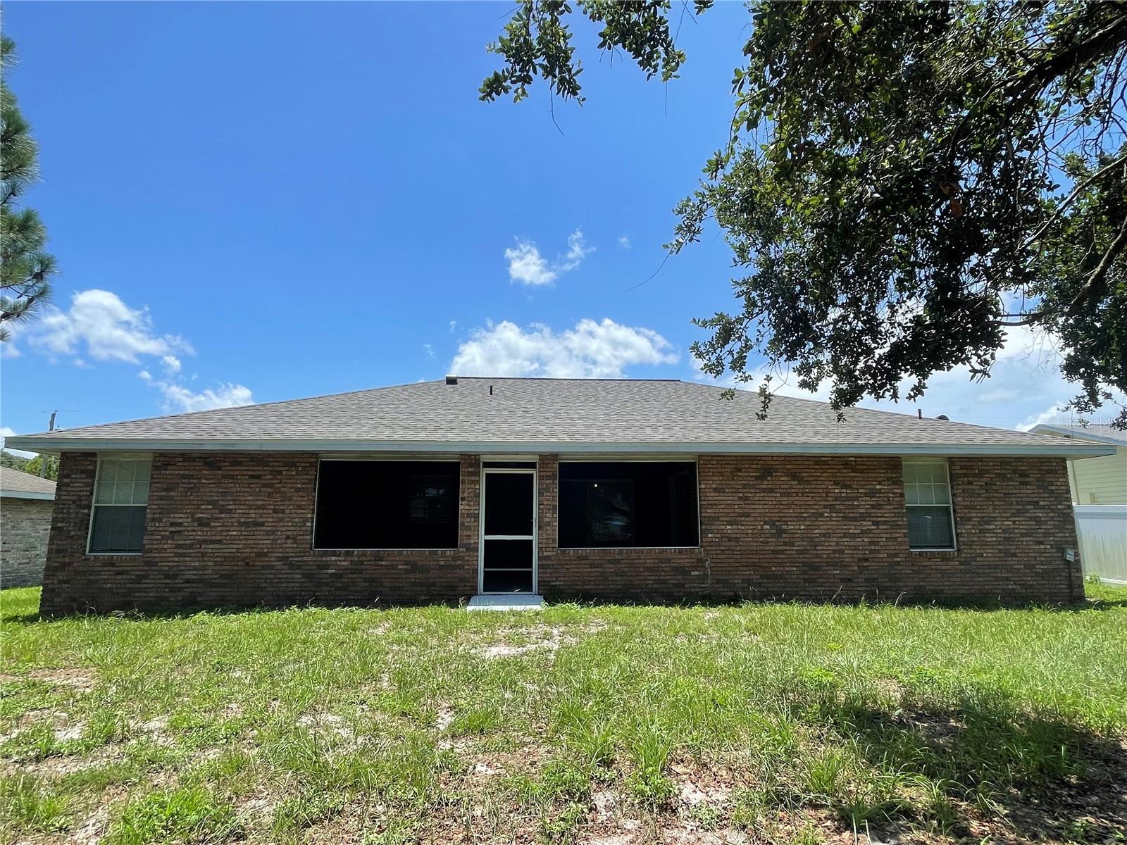 O6437492 Property Photo 17