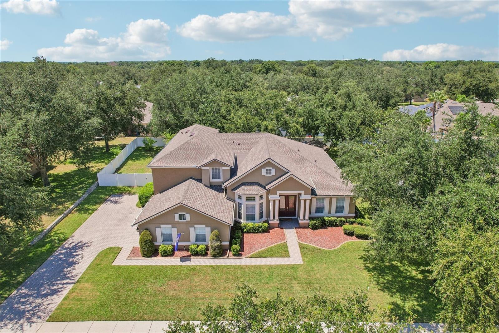 2431 Ponkan Summit Dr Property Photo 1