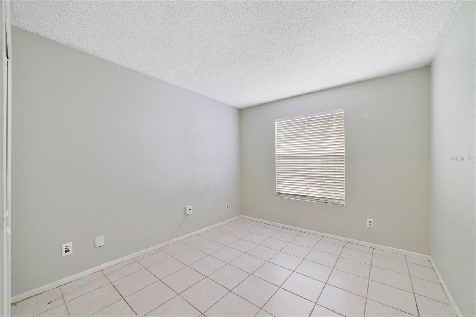 713 Meadowside Ct Property Photo 15