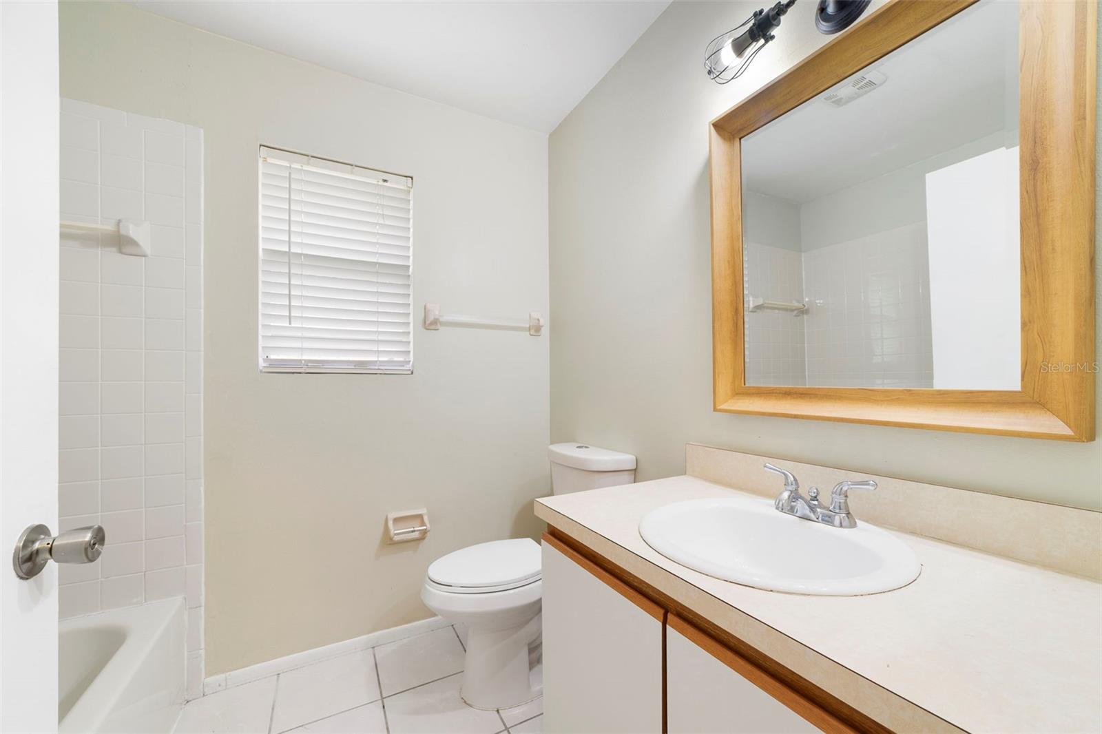 713 Meadowside Ct Property Photo 17