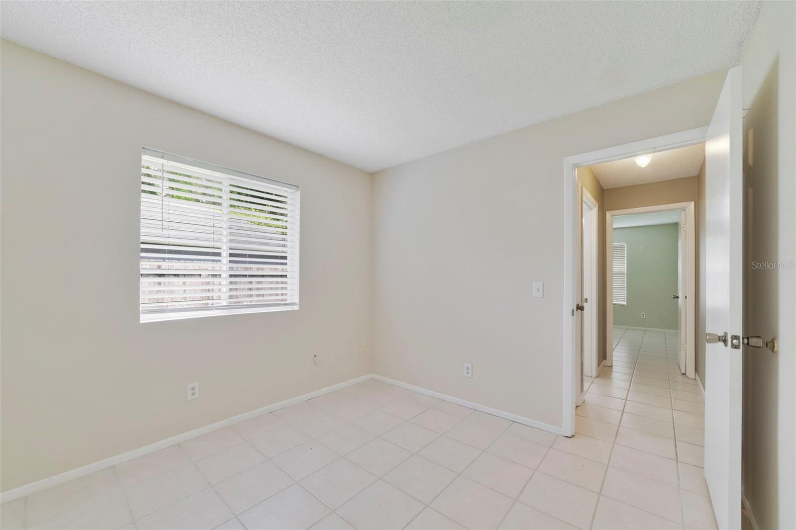 713 Meadowside Ct Property Photo 18