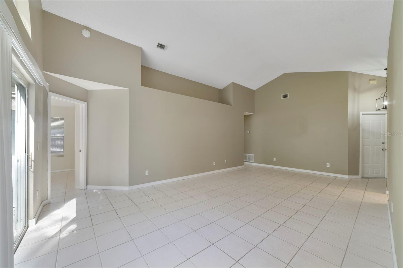 713 Meadowside Ct Property Photo 28