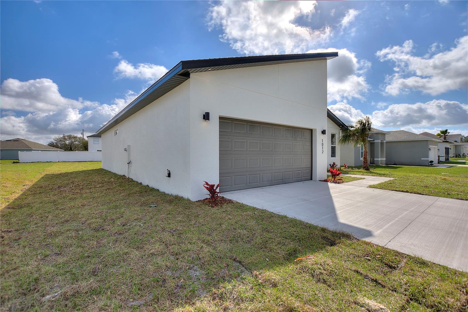 1339 Congo Ct Property Photo 3