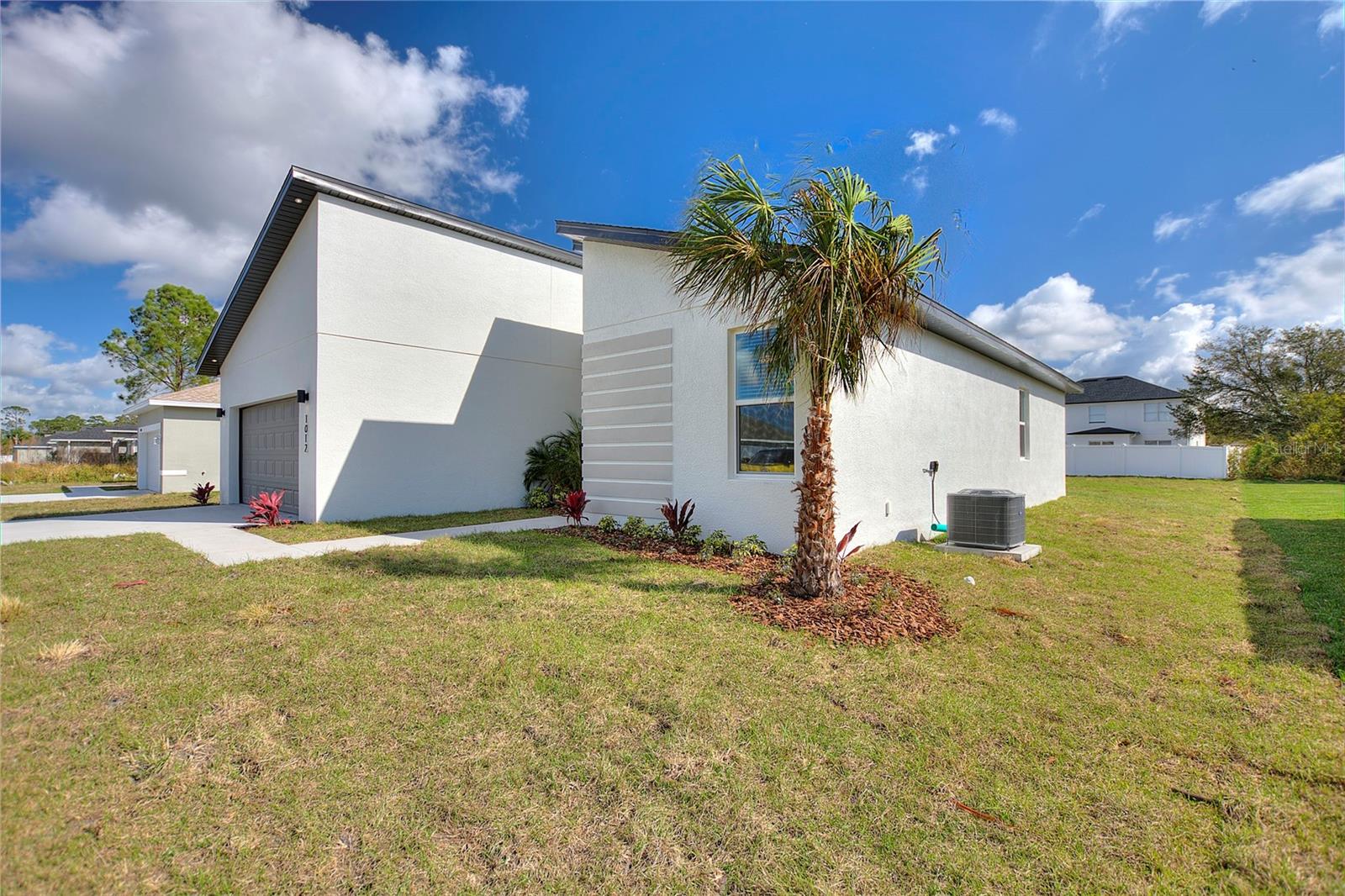 1339 Congo Ct Property Photo 5