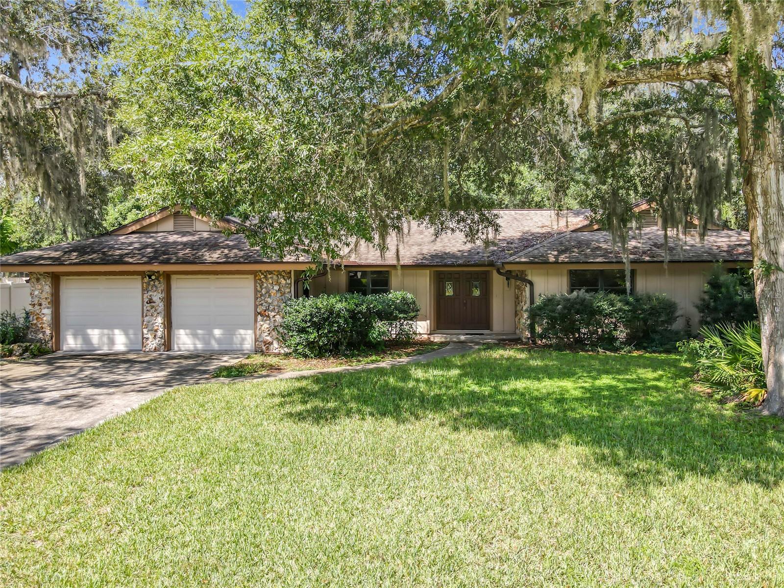 108 Rio Pinar Dr Property Photo 1
