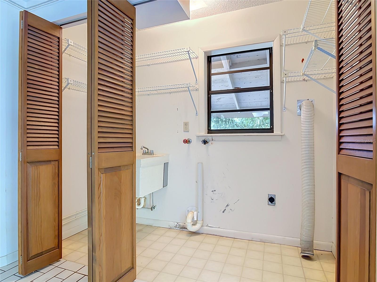 108 Rio Pinar Dr Property Photo 45