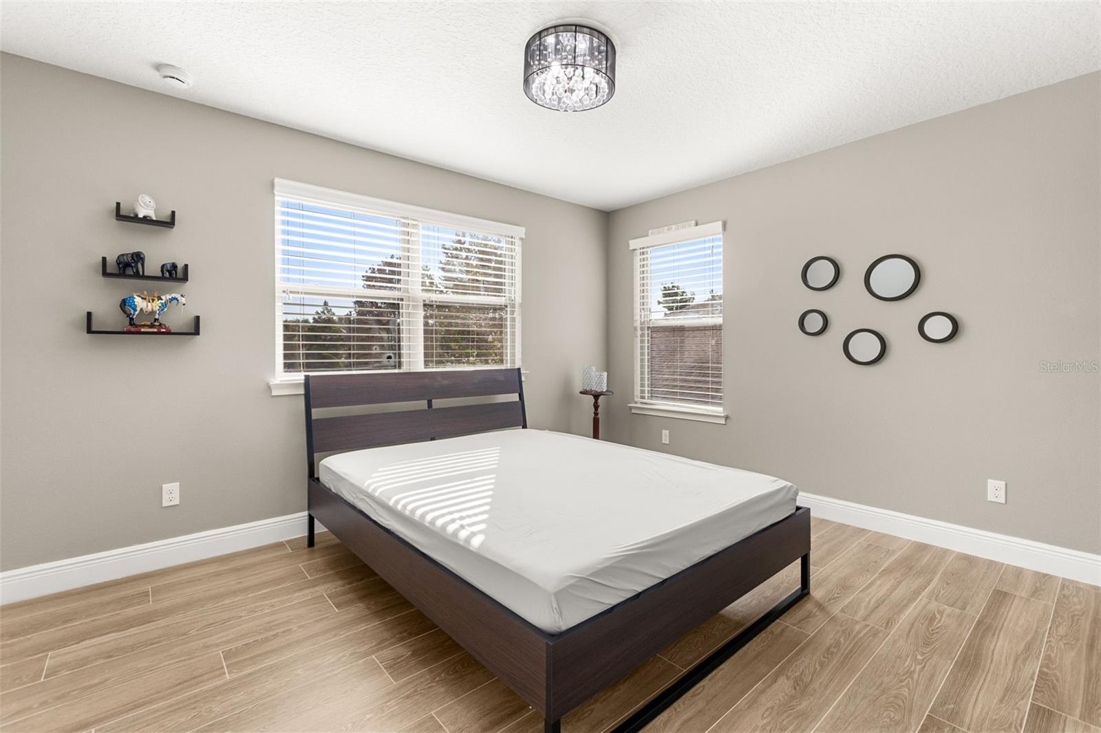 803 Sherbourne Cir Property Photo 30