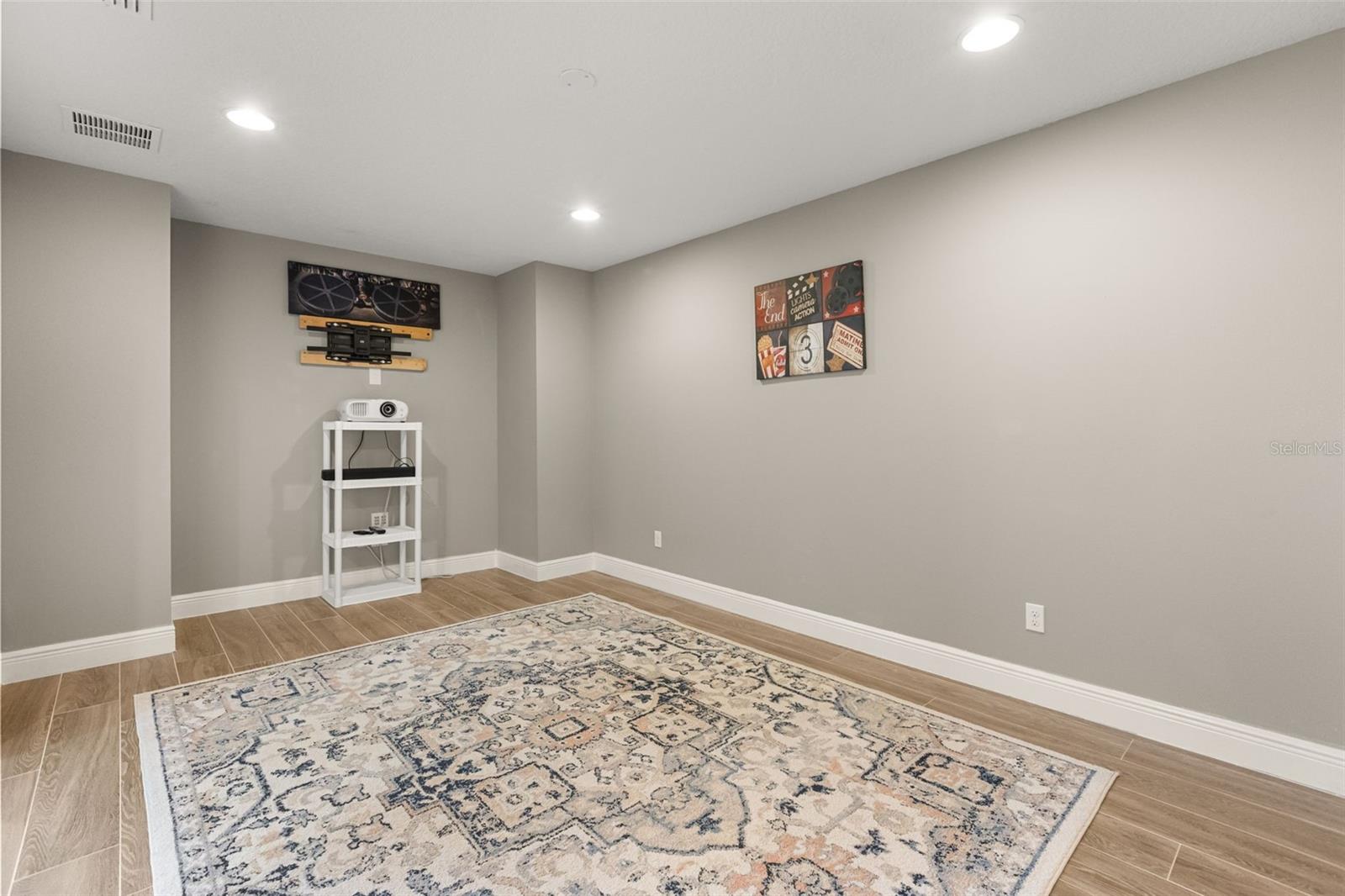 803 Sherbourne Cir Property Photo 41