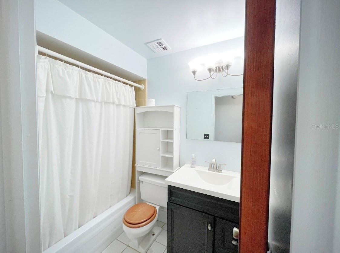 5839 Hutton Dr Property Photo 8
