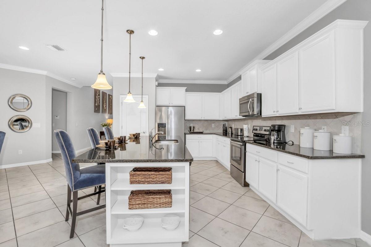 2105 Malta Ter Property Photo 16