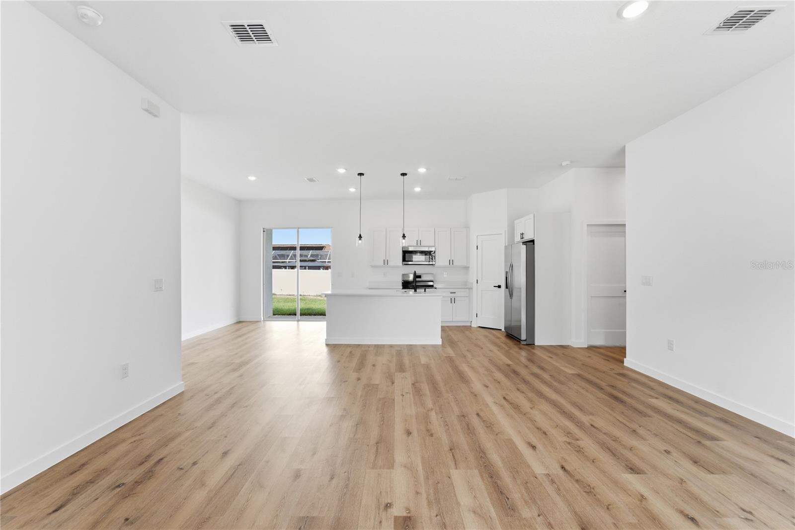 308 Marion Oaks Crse Property Photo 10