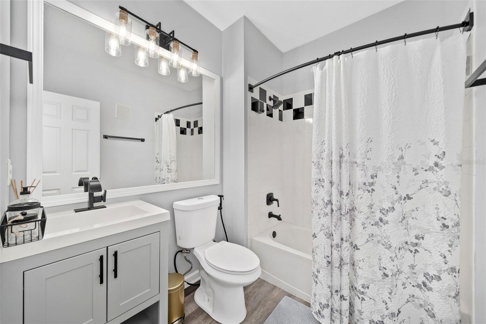 497 Water St #497 Property Photo 12
