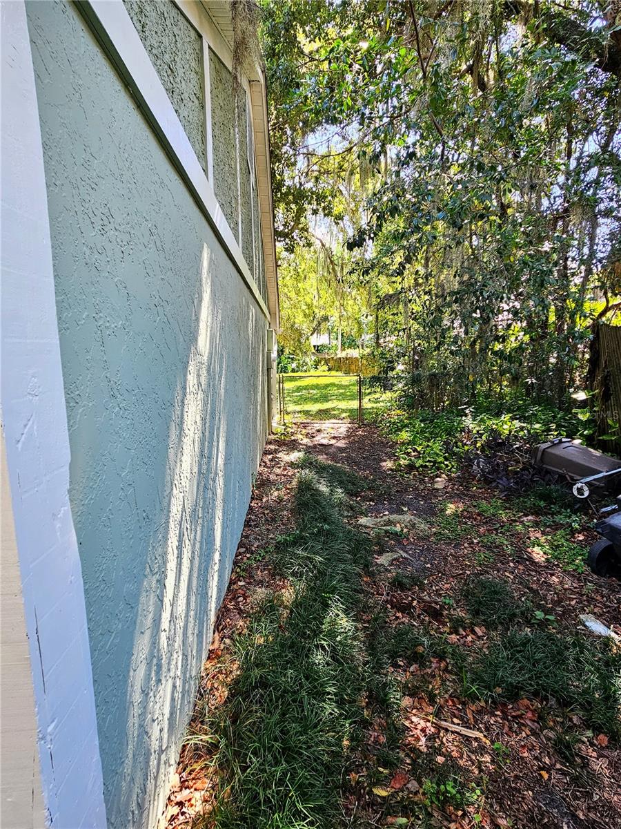 4447 Tidewater Dr Property Photo 6