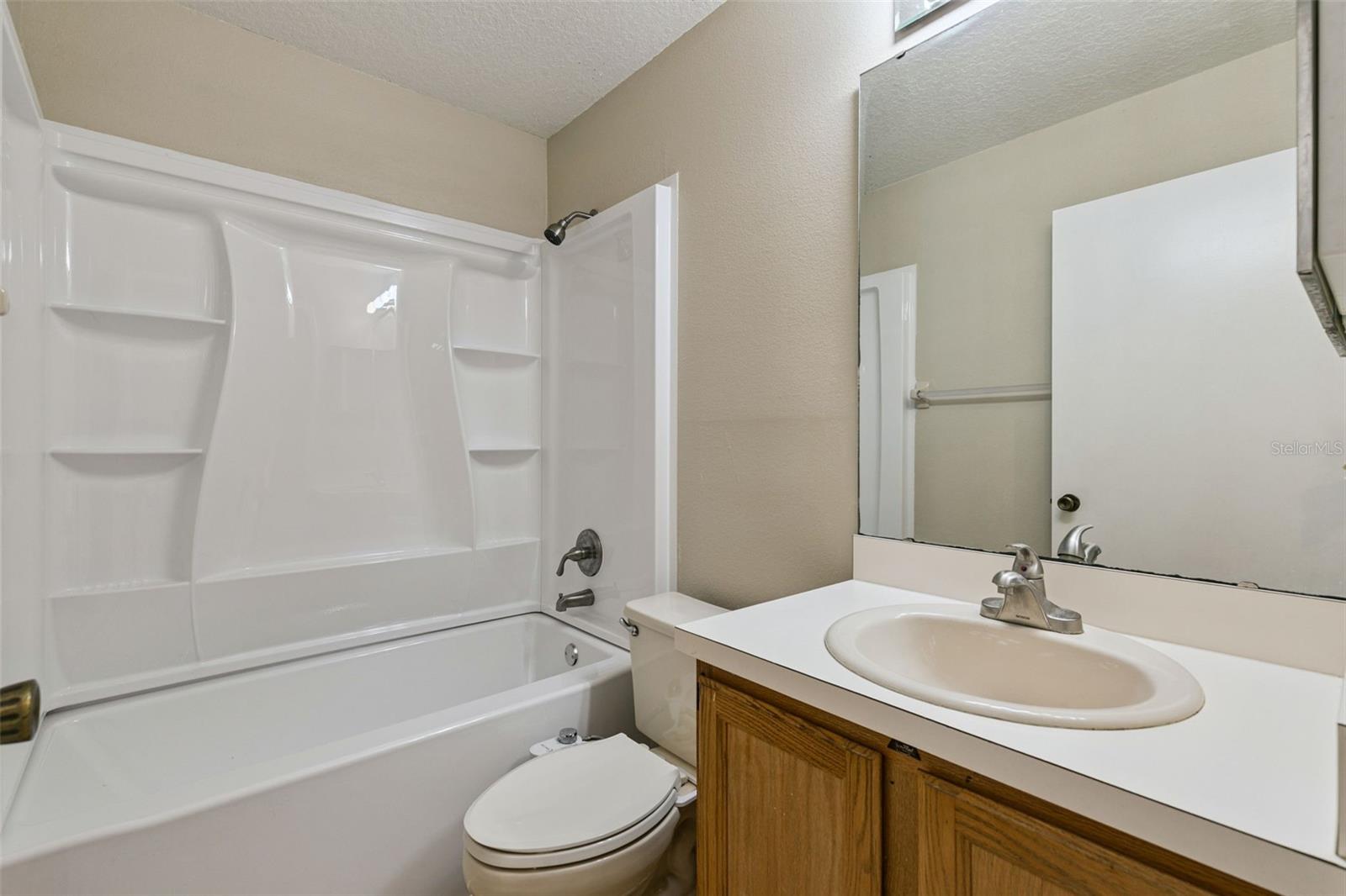 1052 Brielle Ave Property Photo 18