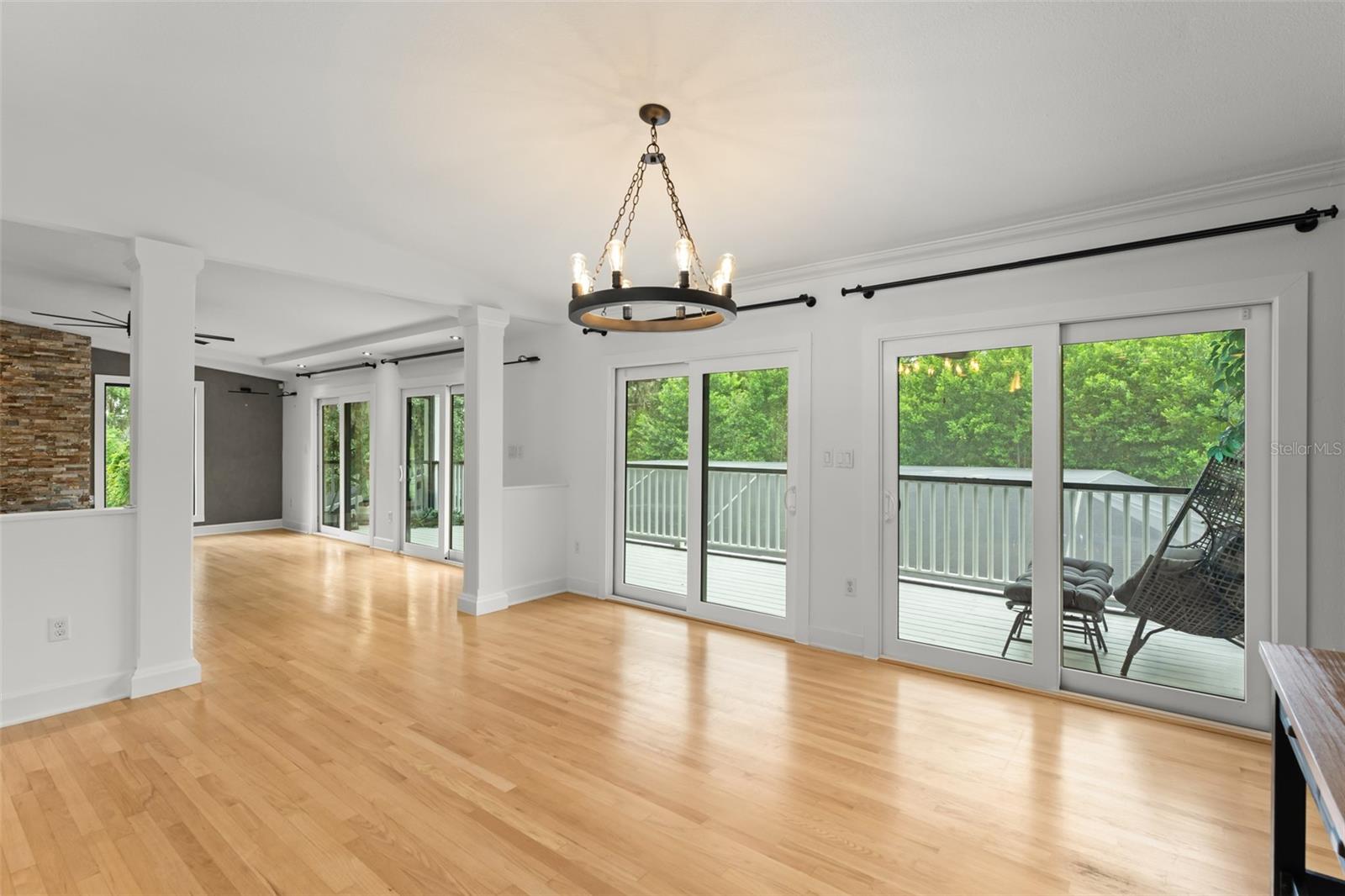 101 Lee St Property Photo 22