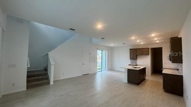 416 Oak Flat Aly Property Photo 6