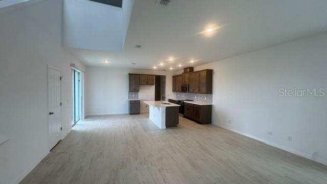 416 Oak Flat Aly Property Photo 7
