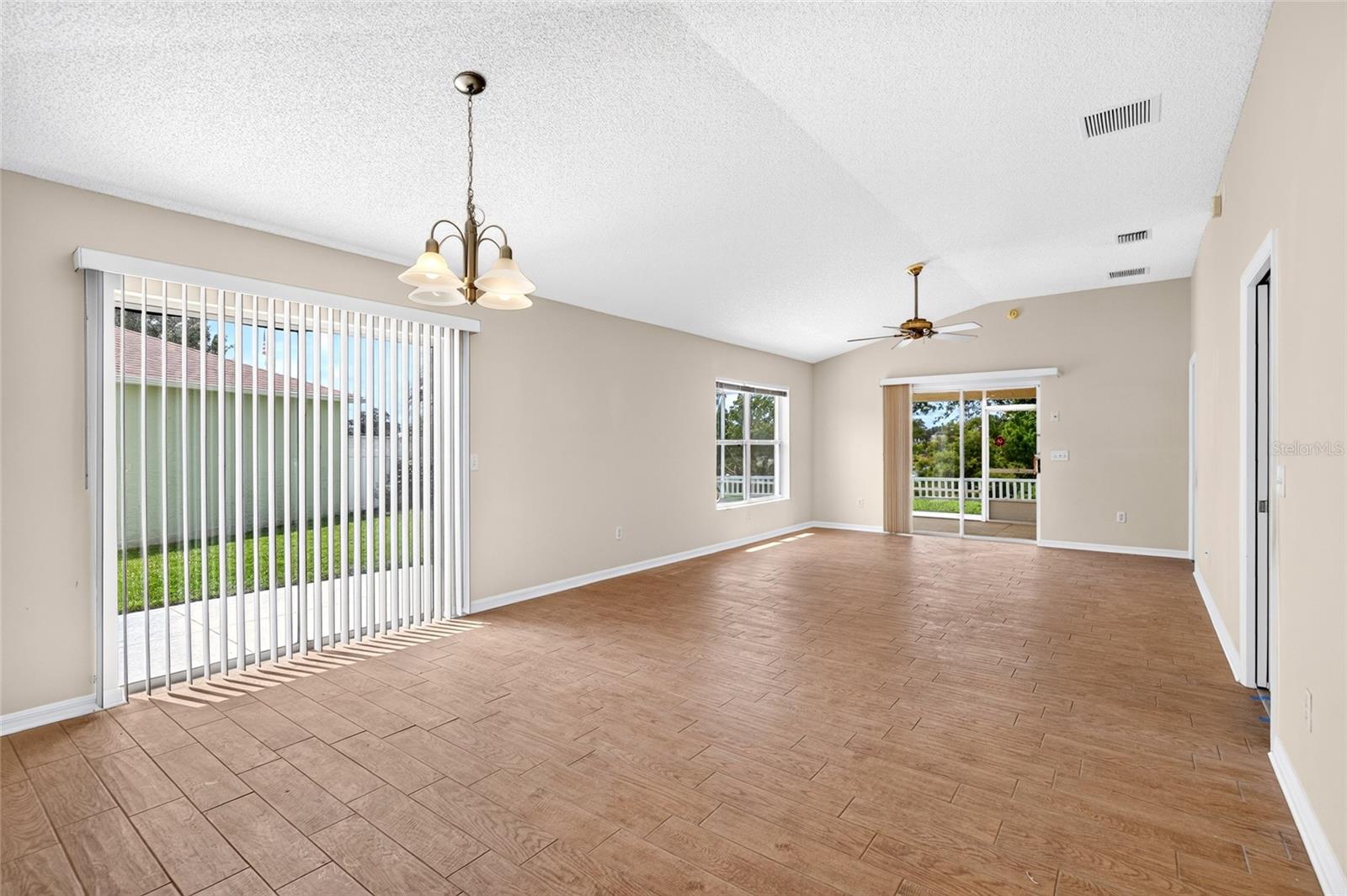 8620 Se 166th Birchbrook Loop Property Photo 9