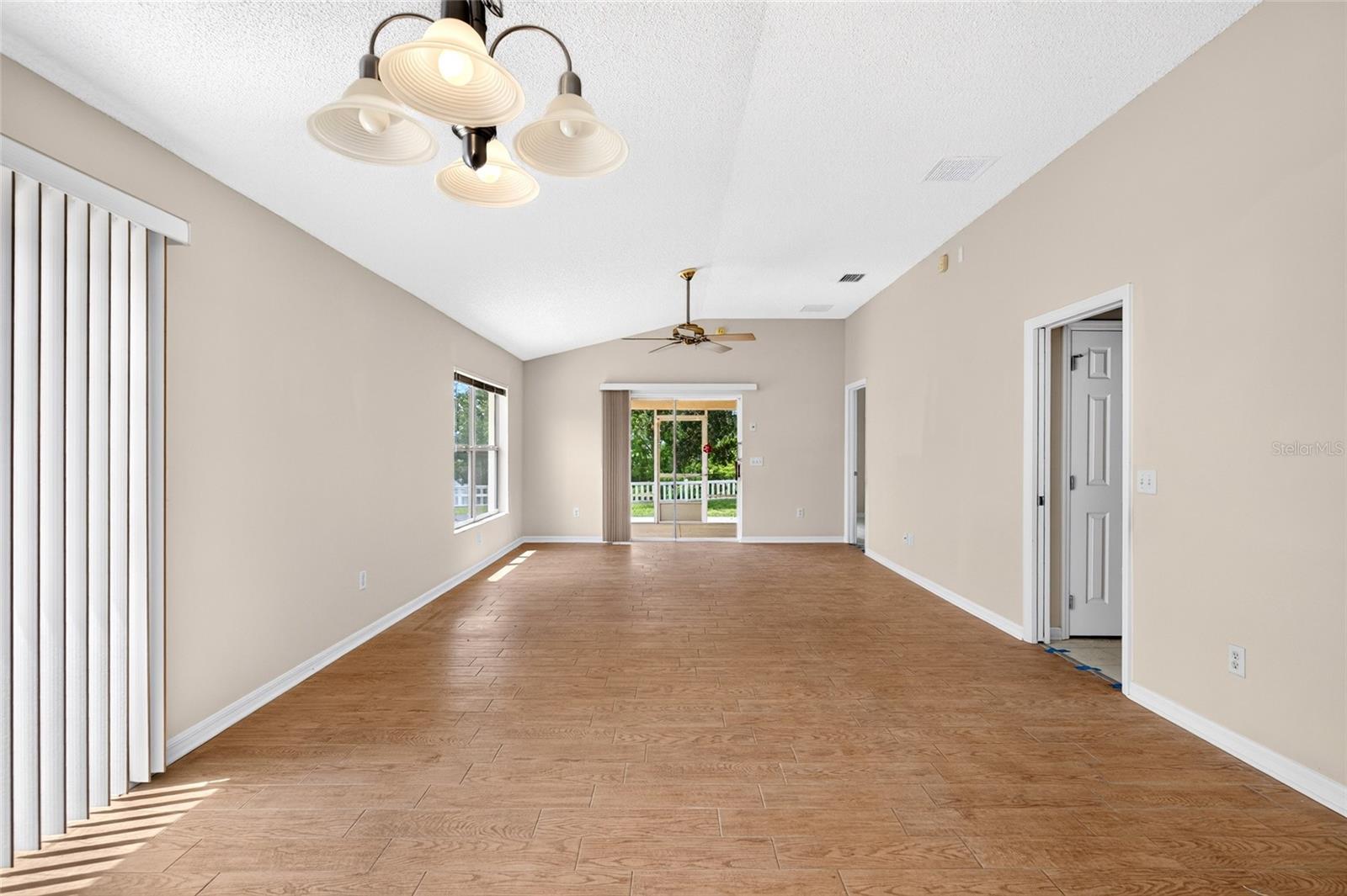 8620 Se 166th Birchbrook Loop Property Photo 10