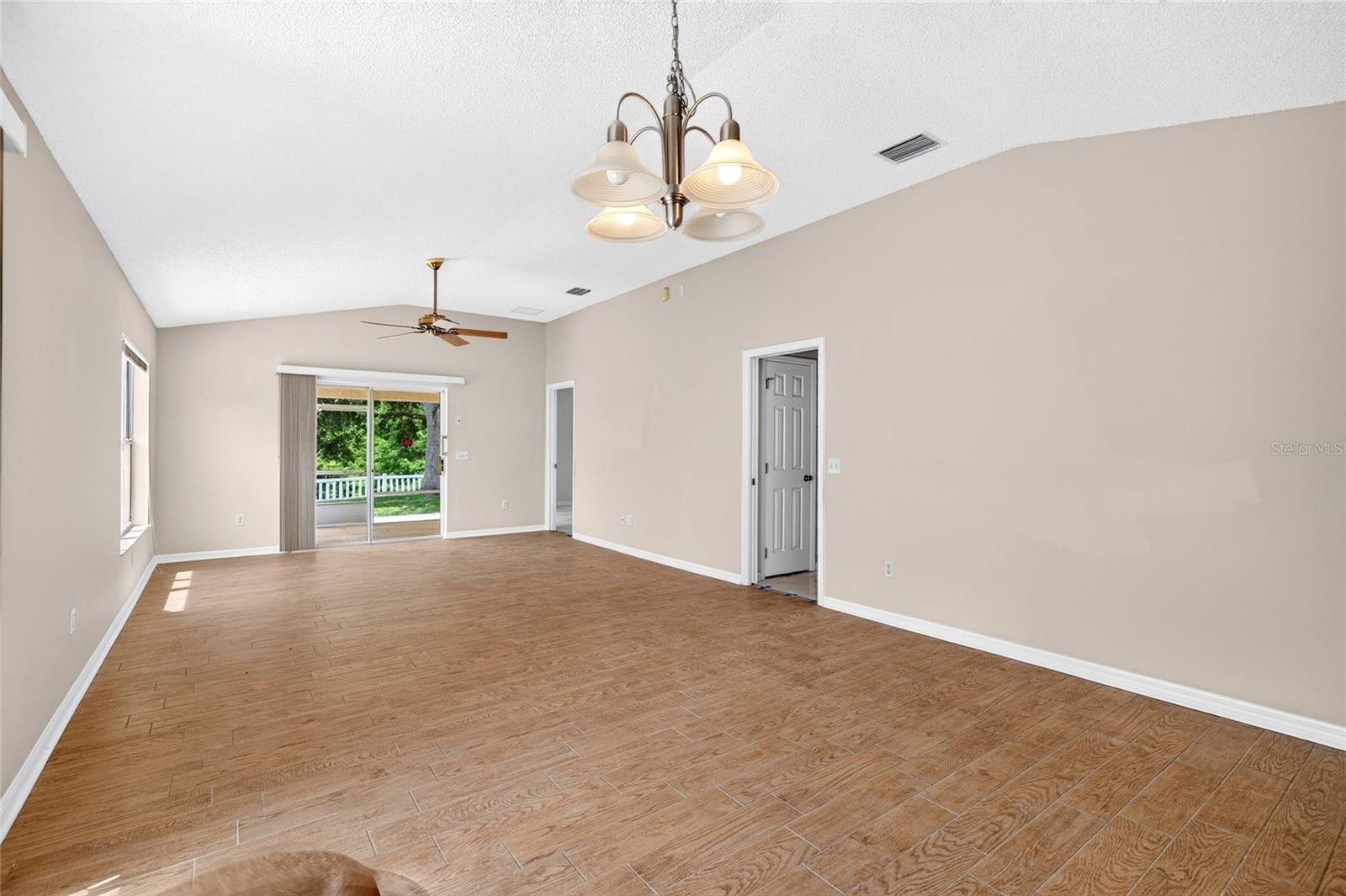 8620 Se 166th Birchbrook Loop Property Photo 11